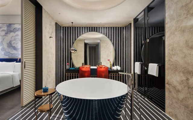 Hotel Indigo Shanghai Harbour City By Ihg