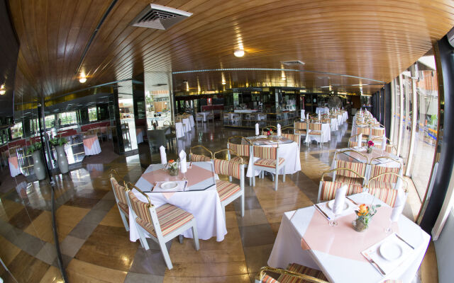Harbor Querência Hotel