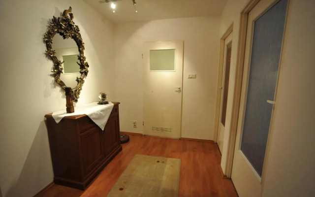 Apartament Tais