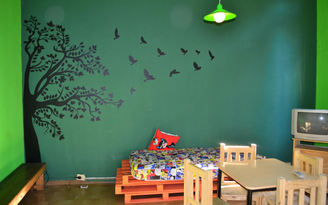 Retro Art Hostel