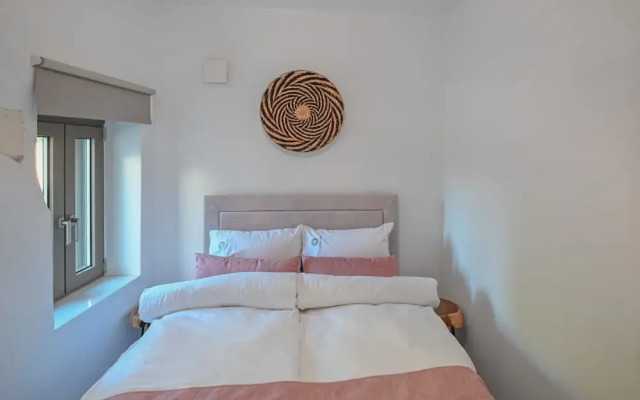 Villa Garifalia with Sauna & Hydromassage
