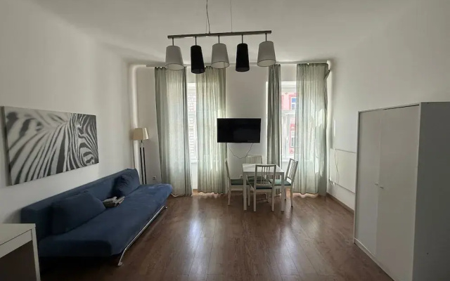 1BR Apt Budget Stay by Westbahnhof