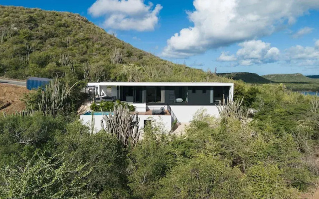 Villa Solara Cove Modern Design Luxury Nature