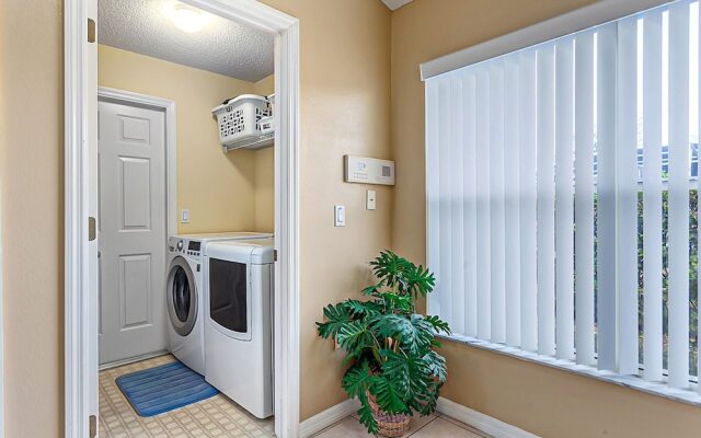Eagle Pointe-ru1105