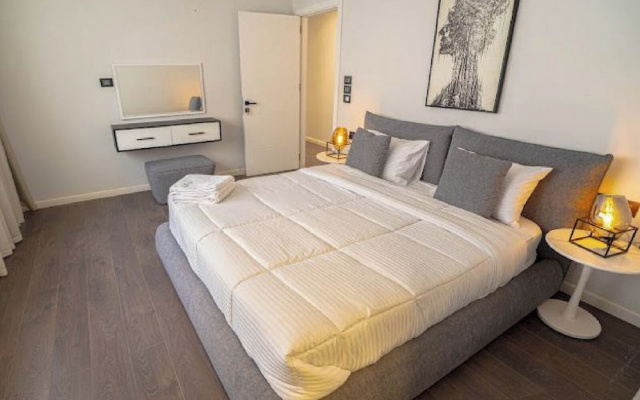 3 BR Apt Lake View - Mynt Hospitality