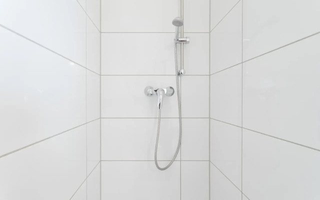 Studio Apartment Niemetzstr 51