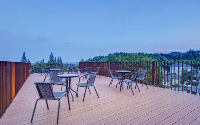 Yan Ru Light Luxury Holiday Hostel