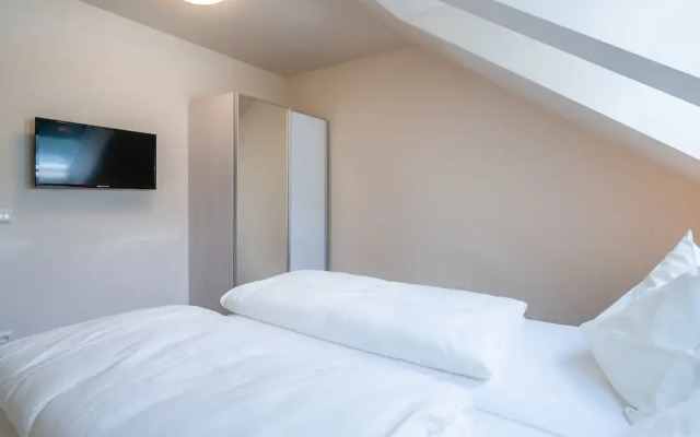 Cozy Apartment in Gosau With Shared Sauna