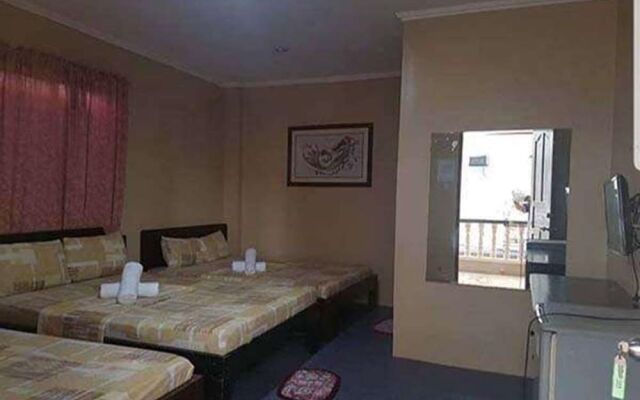 Madid's Inn Boracay