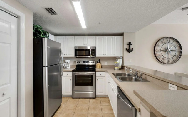 604 Majestic Beach Tower I