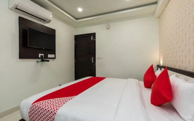 Oyo 42608 Hotel A5