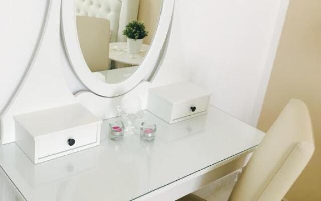 Queen chic apartment