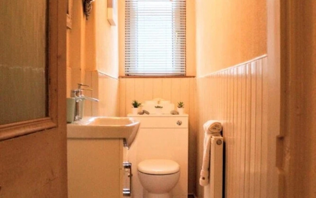 Cosy & Modern Apartment in Central Edinburgh