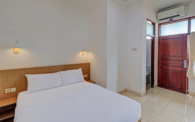 OYO 92607 Simalem Guest House