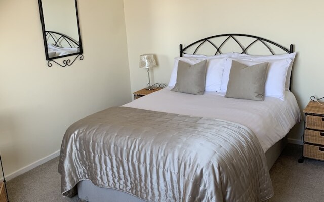 Belle-Vue Apartments