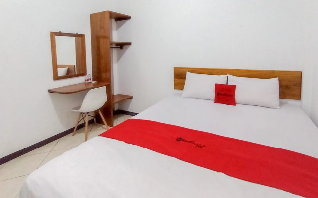 RedDoorz Syariah near Universitas Jenderal Soedirman 3 – Guest Rooms – Purwokerto