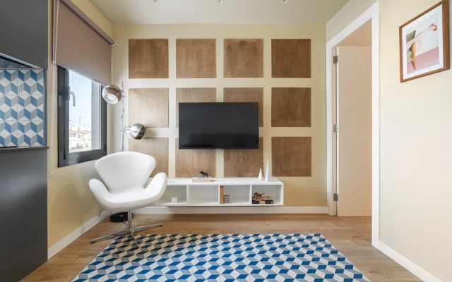Sagrada Familia Apartment By Olala Homes