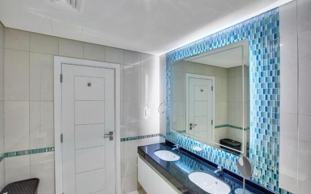 Ultra Modern 1BD in Damac Heights Dubai Marina