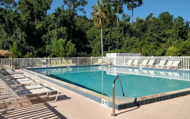 Sun Inn & Suites