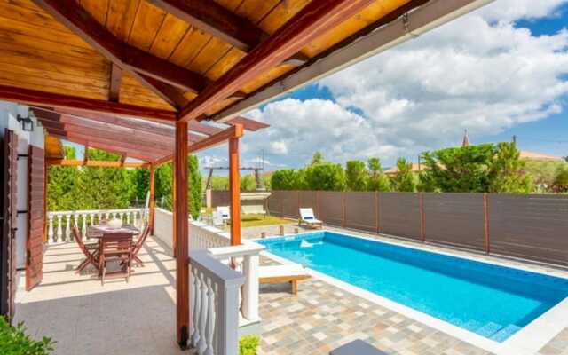 Villa Mansion With Private Pool