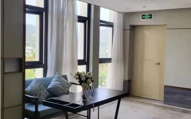 Banyan Business Apartment