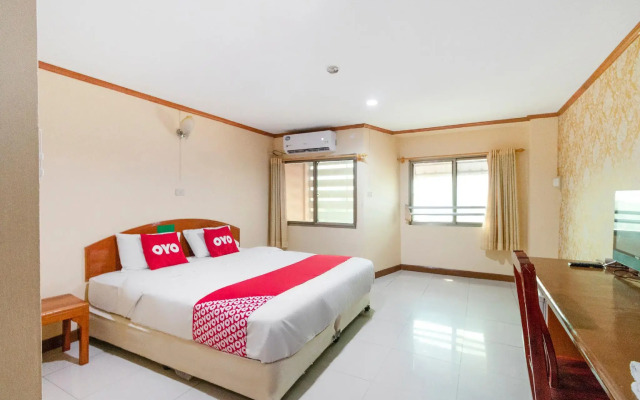 Chaiyaphruk Grand Hotel