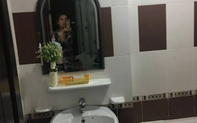 OYO 580 Hoang Kim Hotel