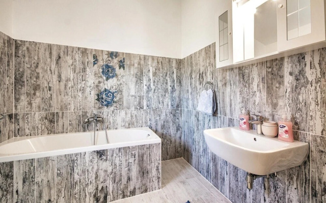 Stunning Home in Valtura With Jacuzzi, Wifi and 4 Bedrooms