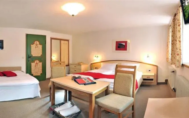 Gästehaus Enzianhof Hotel garni