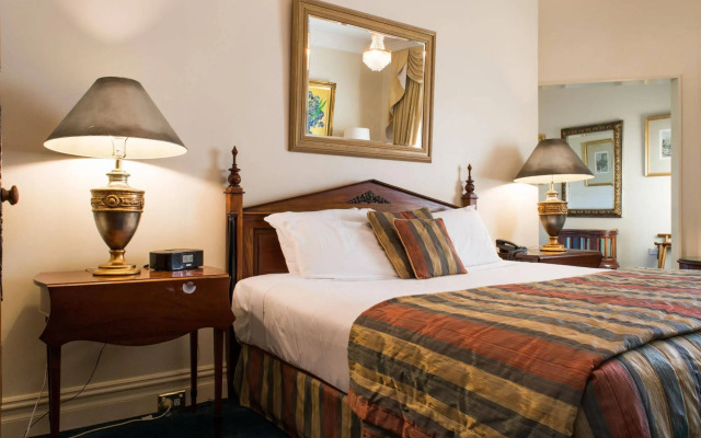 Manor Boutique Hotel