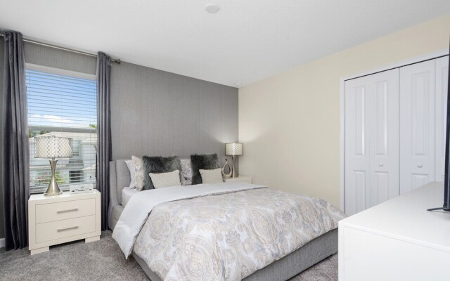 1575OL Ultimate 8 Bedroom