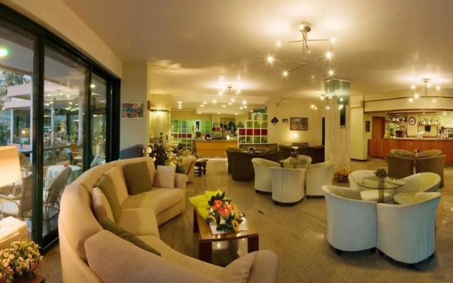 Nautilus Hotel