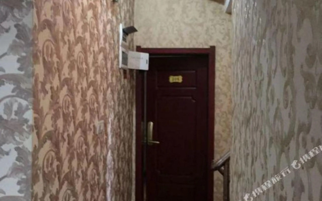 Qinghuaci Hotel