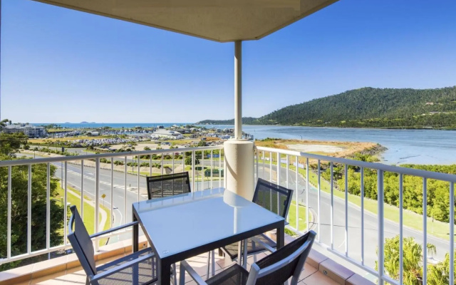 ☆Airliedise☆NO hills☆Kitchen☆5min walk 2 Ferry terminal☆WiFi☆Netflix – Outside – Airlie Beach