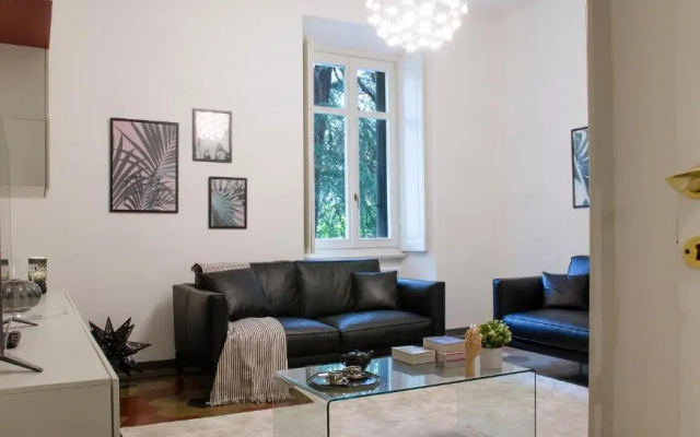 ALTIDO Splendid 3BR Apt with Parking and Terrace in Como