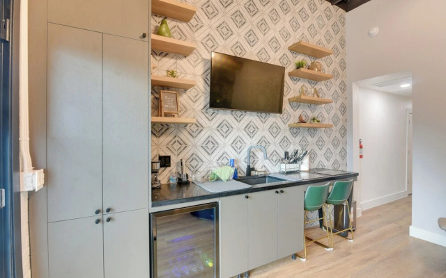 Downtown Galveston Home: Walk to Historic District