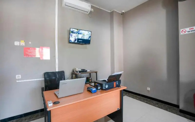 Oyo 3800 Kalidami Residence Syariah