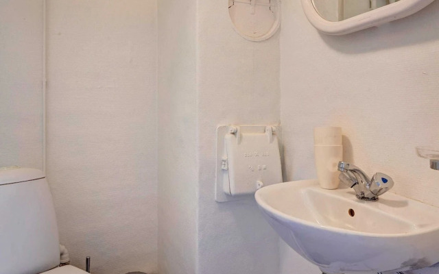 2 Person Holiday Home in Ronne