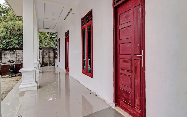 Hotel O Wisma Cendana Syariah Near PASAR FLAMBOYAN
