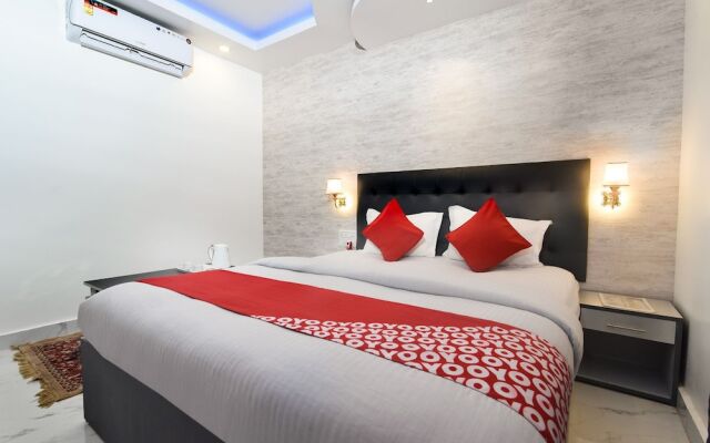 OYO 15244 Ryan Residency