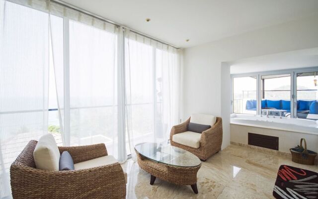 Spacious 5-Bedroom Surin Beach Villa