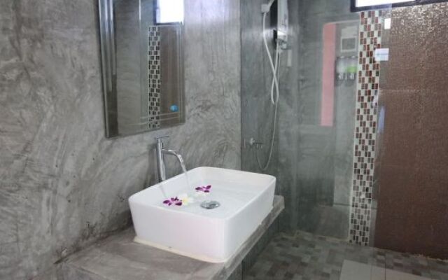 Pinky Bungalows Resort