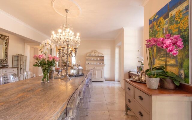 Rhonda's Manor Boutique Guest House