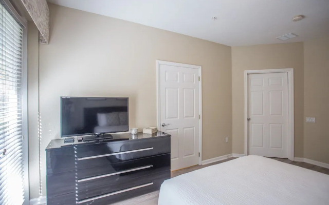 Dolce Deluxe Townhome 3 Bedroom Condo by Redawning