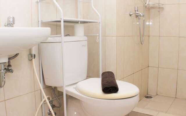 Fancy And Comfy 2Br Apartment At Springlake Summarecon