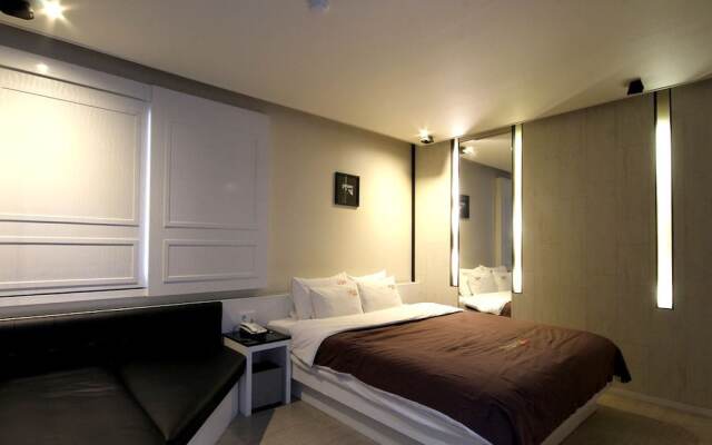 2Heaven Hotel