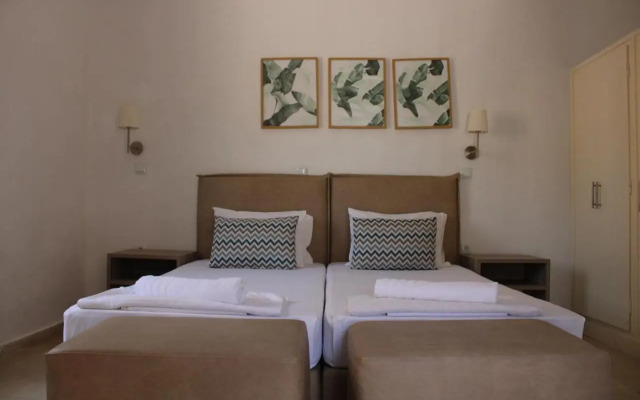 Stavros Beach Hotel