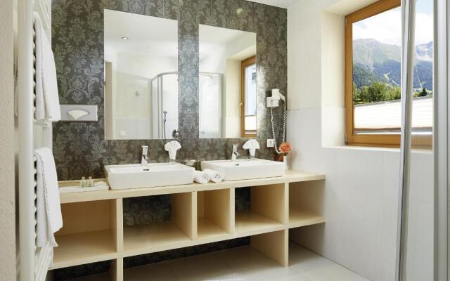 Alpine Hotel Resort Goies