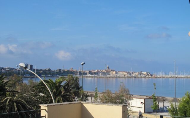 La Terrazza E Il Giardino Di Maricharme