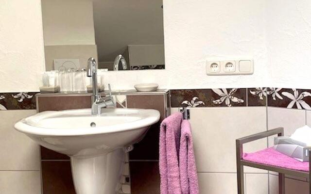 Junkerath Romantic Garden Stay